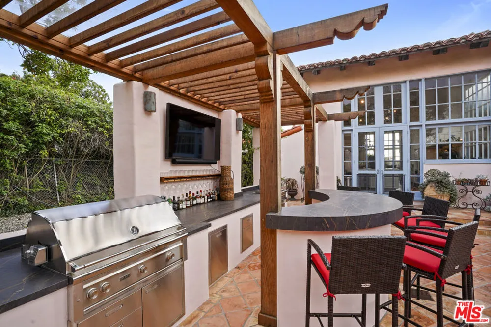 7332 Birdview Avenue Malibu, CA 90265