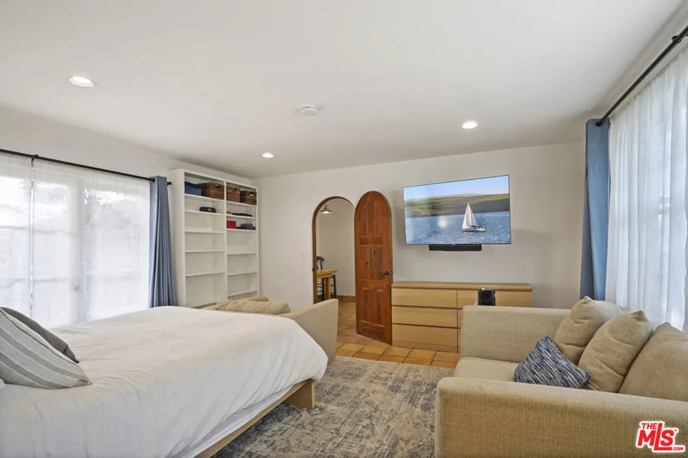 7332 Birdview Avenue Malibu, CA 90265