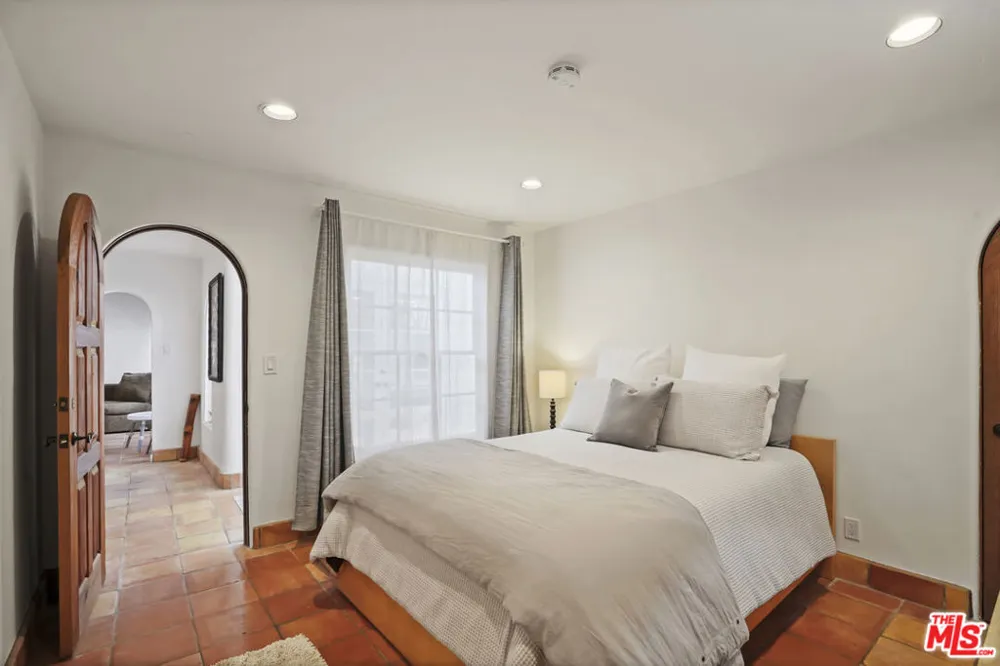 7332 Birdview Avenue Malibu, CA 90265