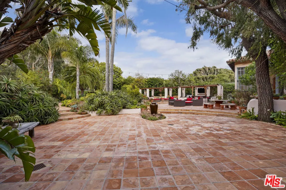 7332 Birdview Avenue Malibu, CA 90265