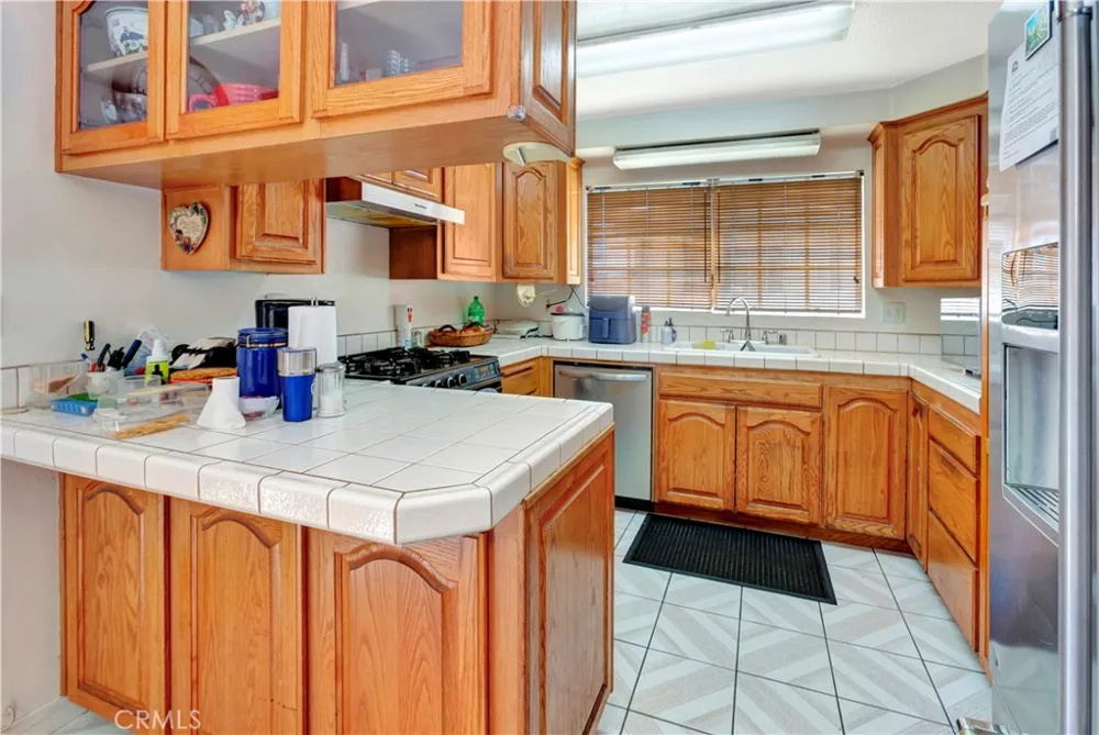 12725 Barlin Avenue Downey, CA 90242