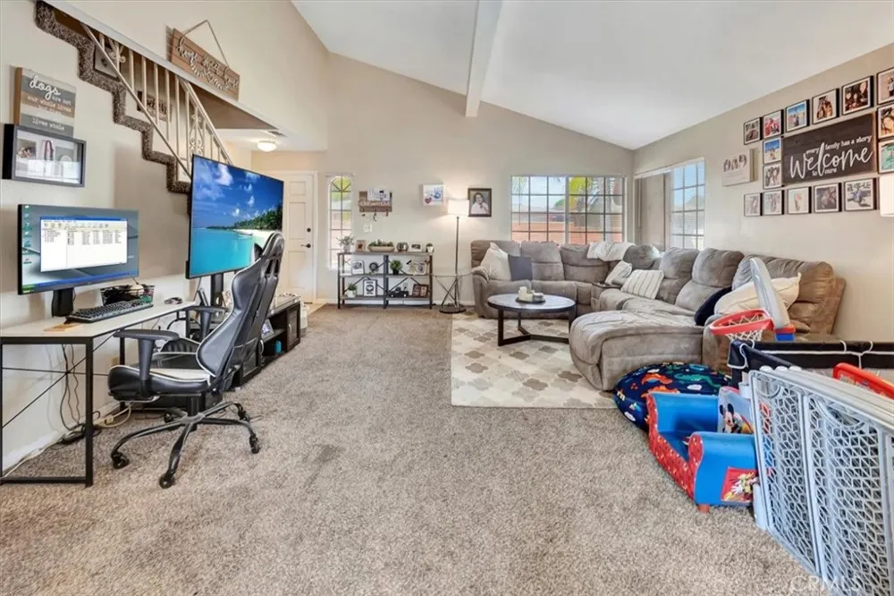 12725 Barlin Avenue Downey, CA 90242