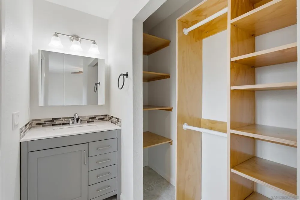 7734 Nightingale San Diego, CA 92123