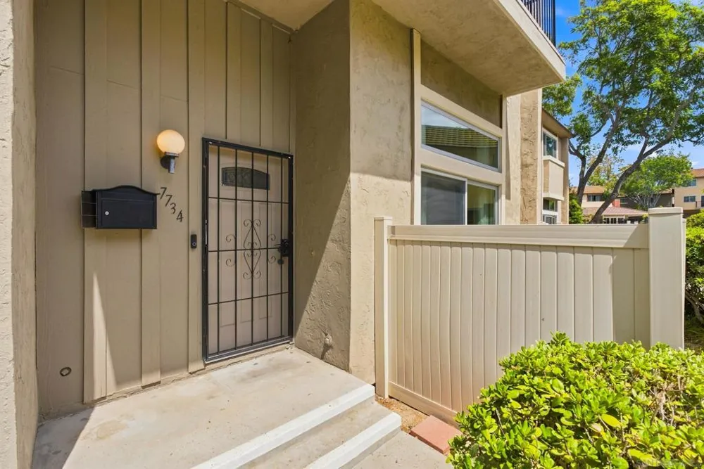 7734 Nightingale San Diego, CA 92123