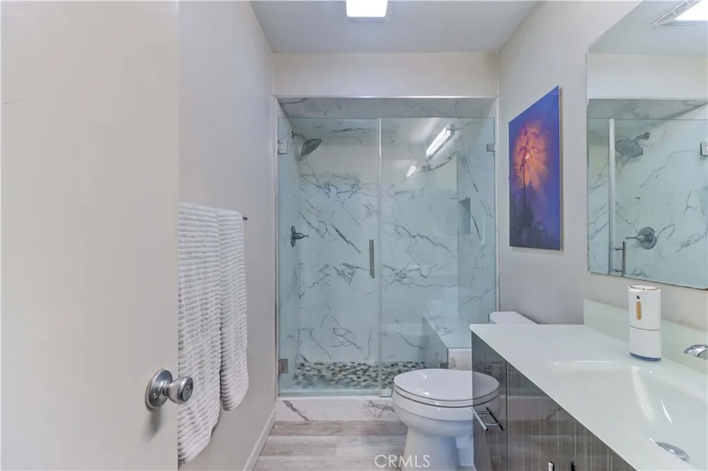 576 Bellflower Boulevard #303 Long Beach, CA 90814