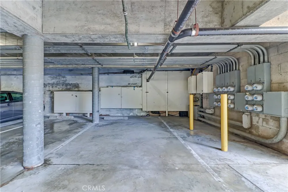 576 Bellflower Boulevard #303 Long Beach, CA 90814