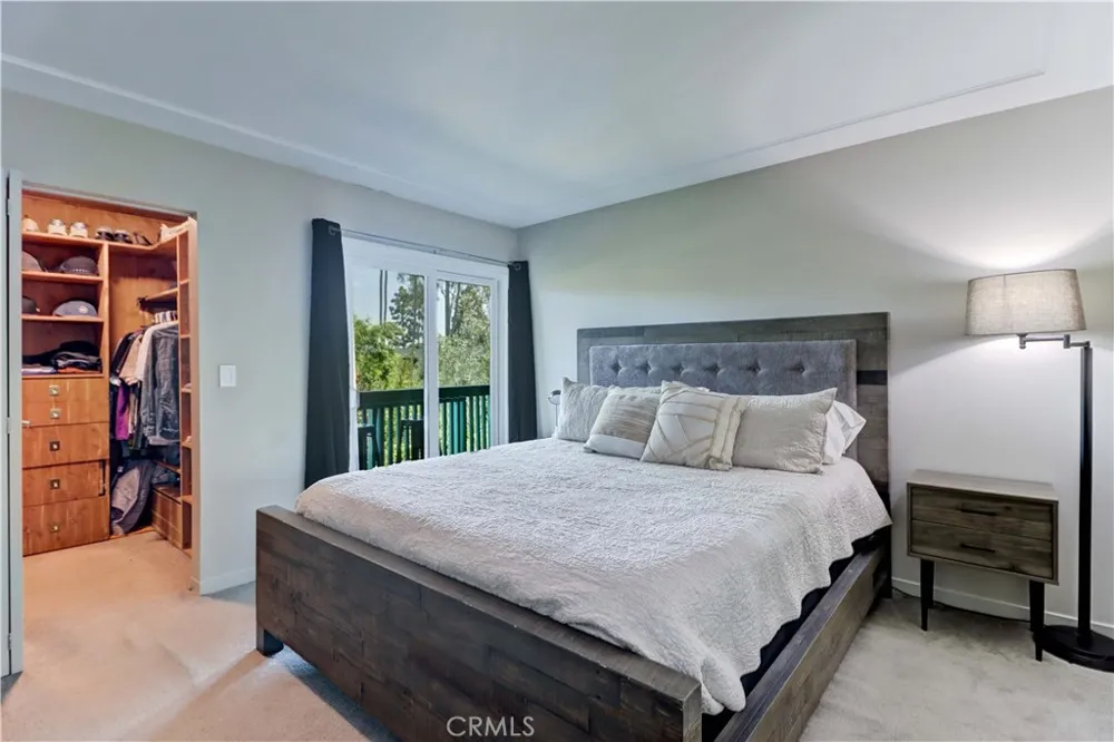576 Bellflower Boulevard #303 Long Beach, CA 90814