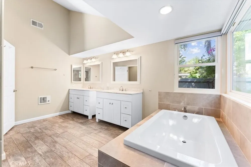 334 Moonstone Bay Drive Oceanside, CA 92057