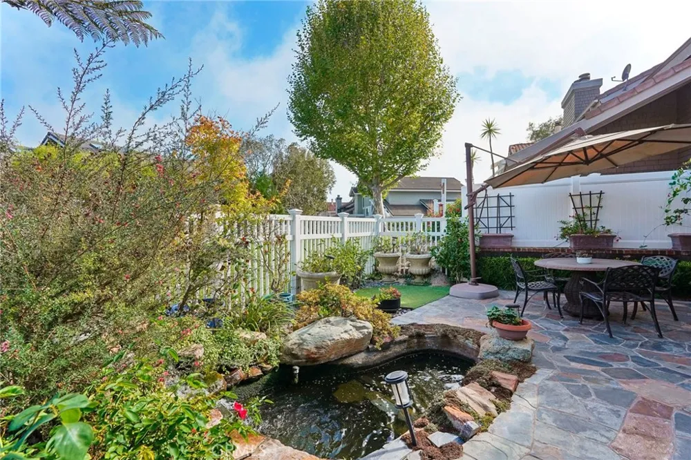 27 Mela Lane Rancho Palos Verdes, CA 90275