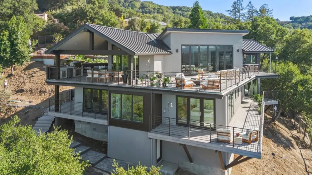17808 Tourney Road Los Gatos, CA 95030