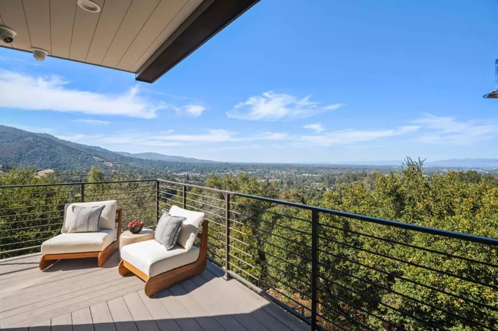 17808 Tourney Road Los Gatos, CA 95030