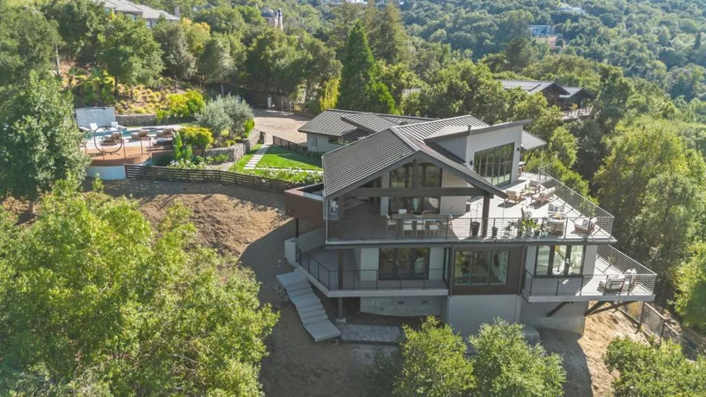 17808 Tourney Road Los Gatos, CA 95030