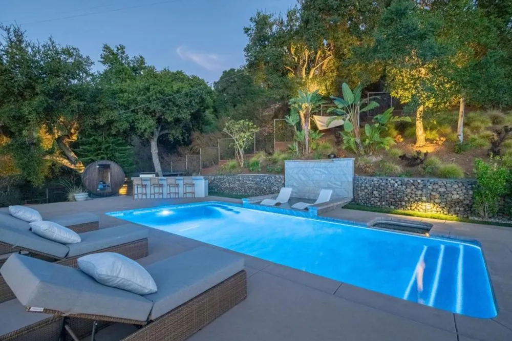 17808 Tourney Road Los Gatos, CA 95030