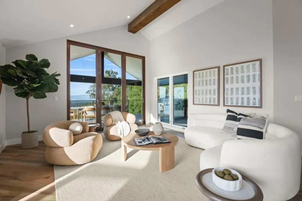 17808 Tourney Road Los Gatos, CA 95030