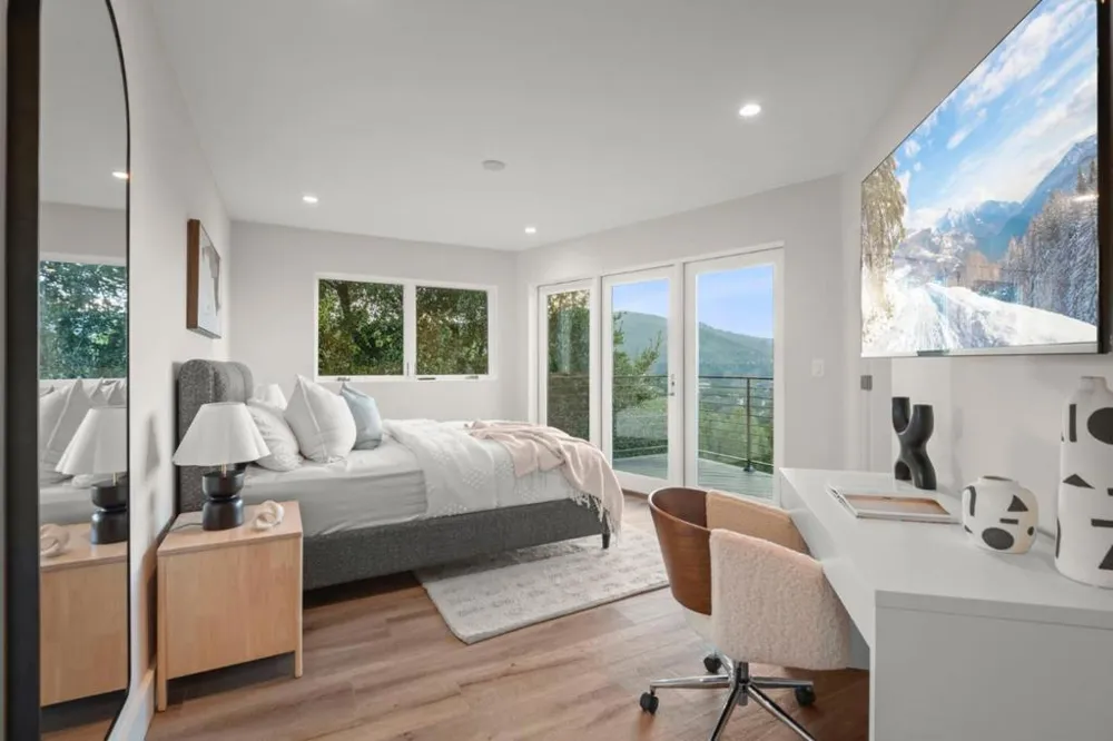 17808 Tourney Road Los Gatos, CA 95030