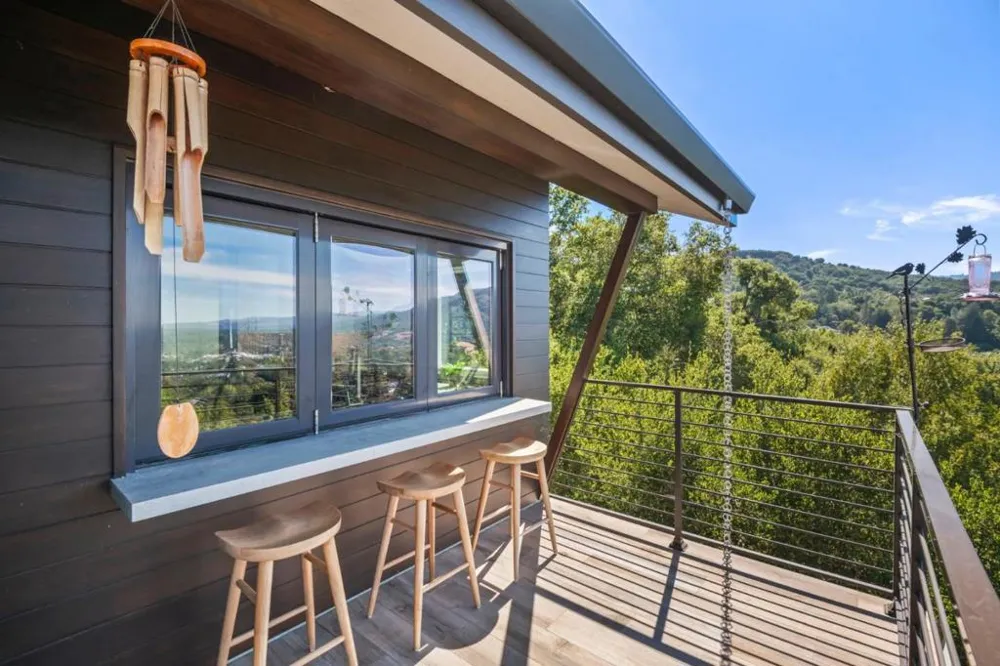 17808 Tourney Road Los Gatos, CA 95030