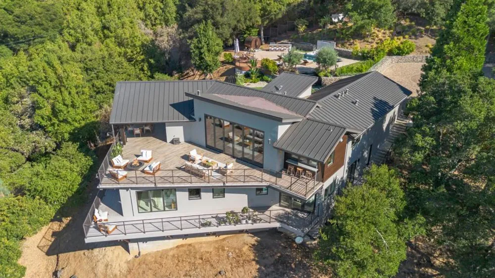 17808 Tourney Road Los Gatos, CA 95030