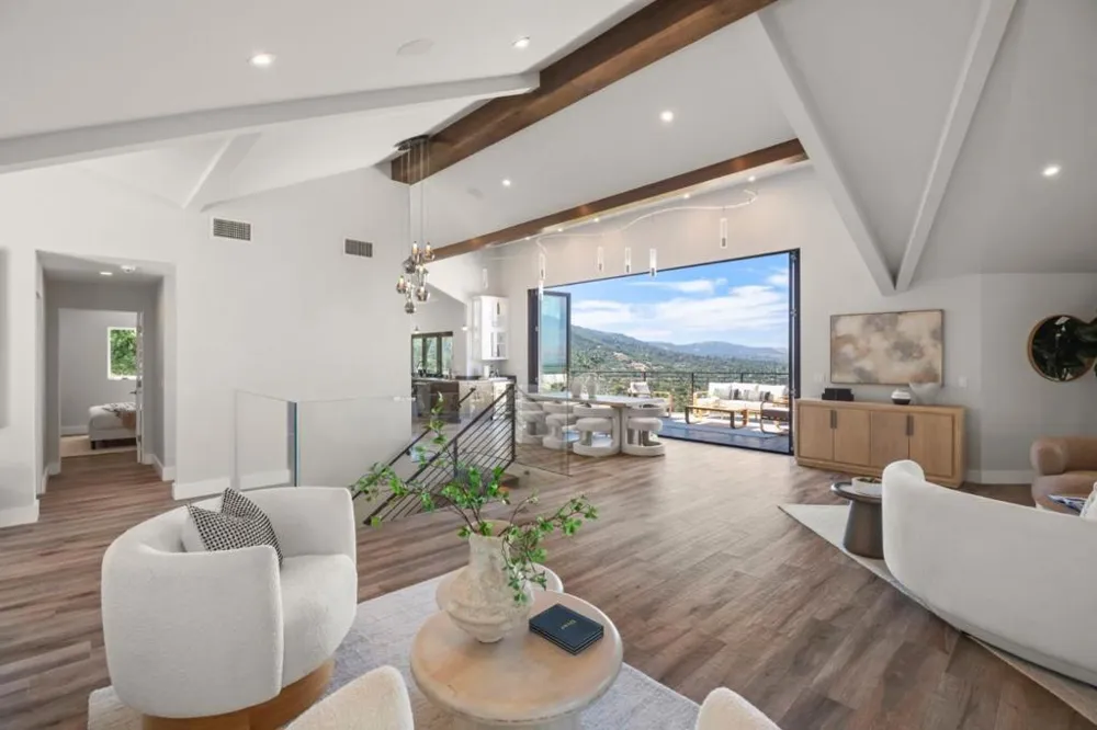 17808 Tourney Road Los Gatos, CA 95030