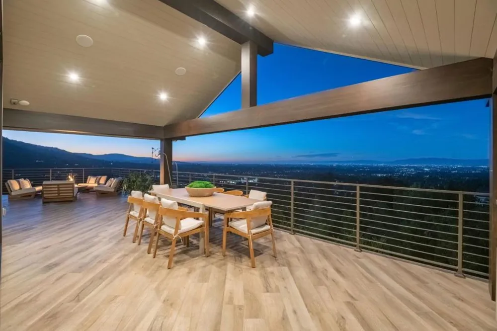 17808 Tourney Road Los Gatos, CA 95030