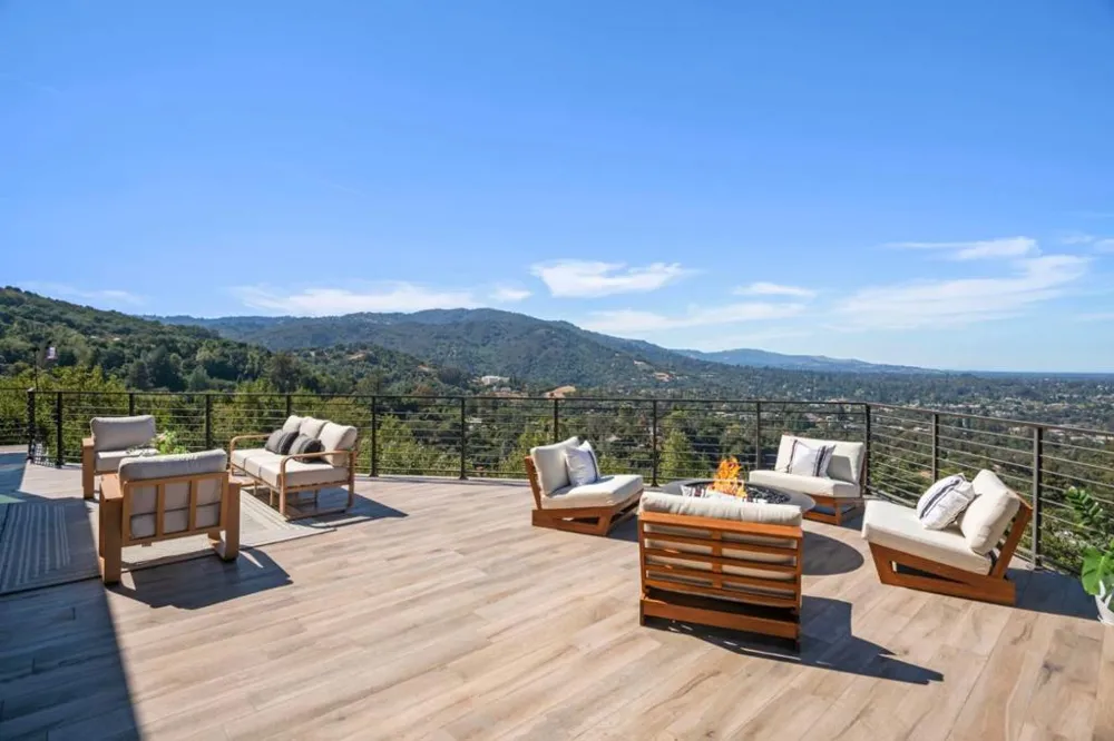 17808 Tourney Road Los Gatos, CA 95030