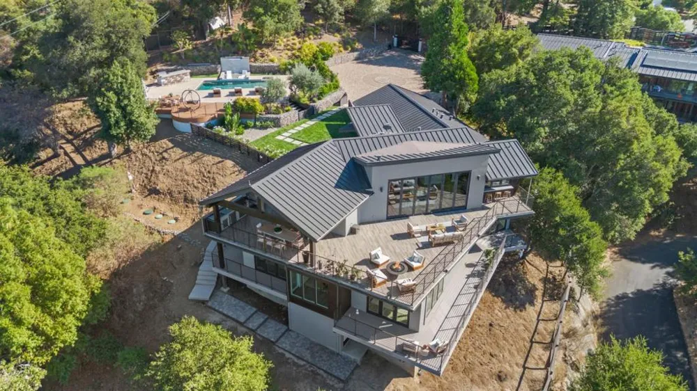 17808 Tourney Road Los Gatos, CA 95030