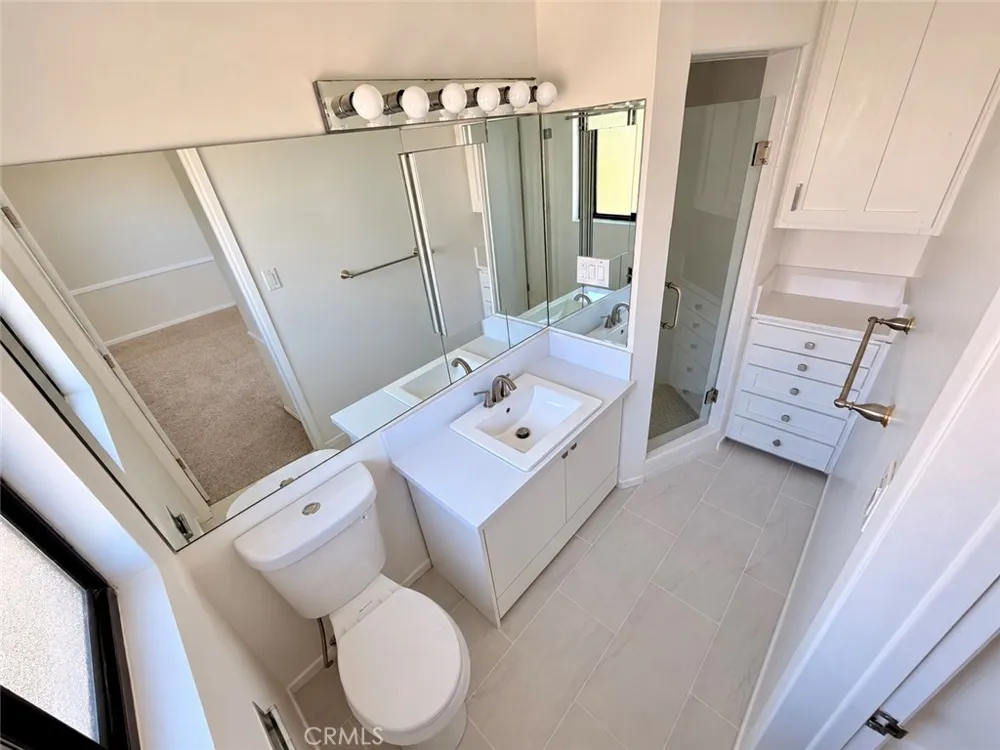 220 W Avenida Cordoba San Clemente, CA 92672