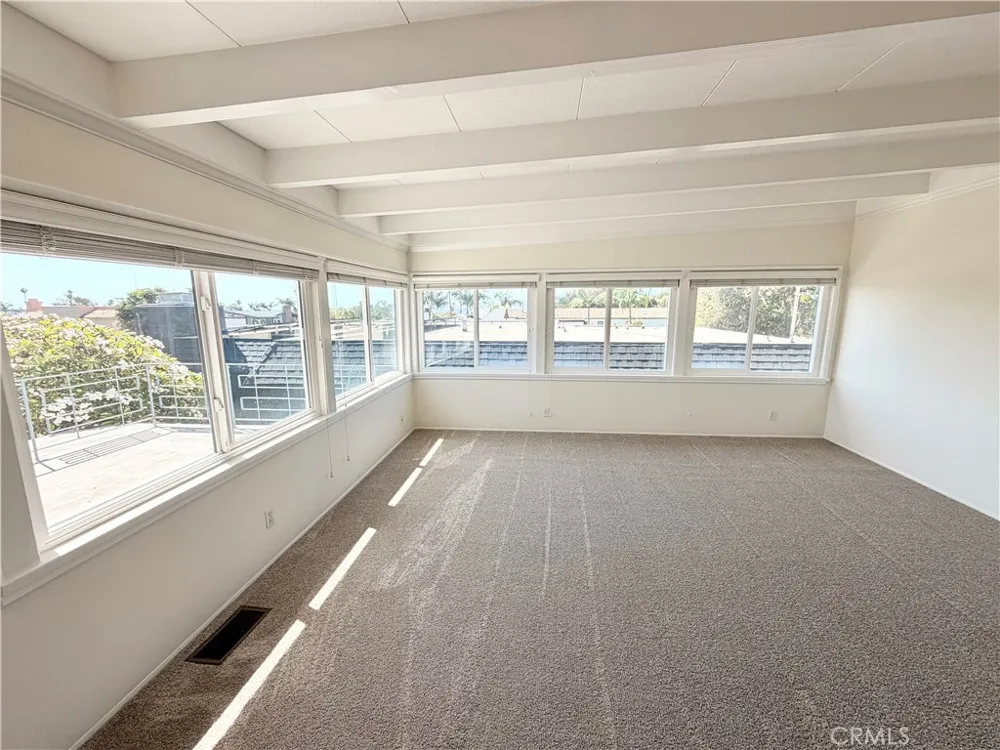 220 W Avenida Cordoba San Clemente, CA 92672