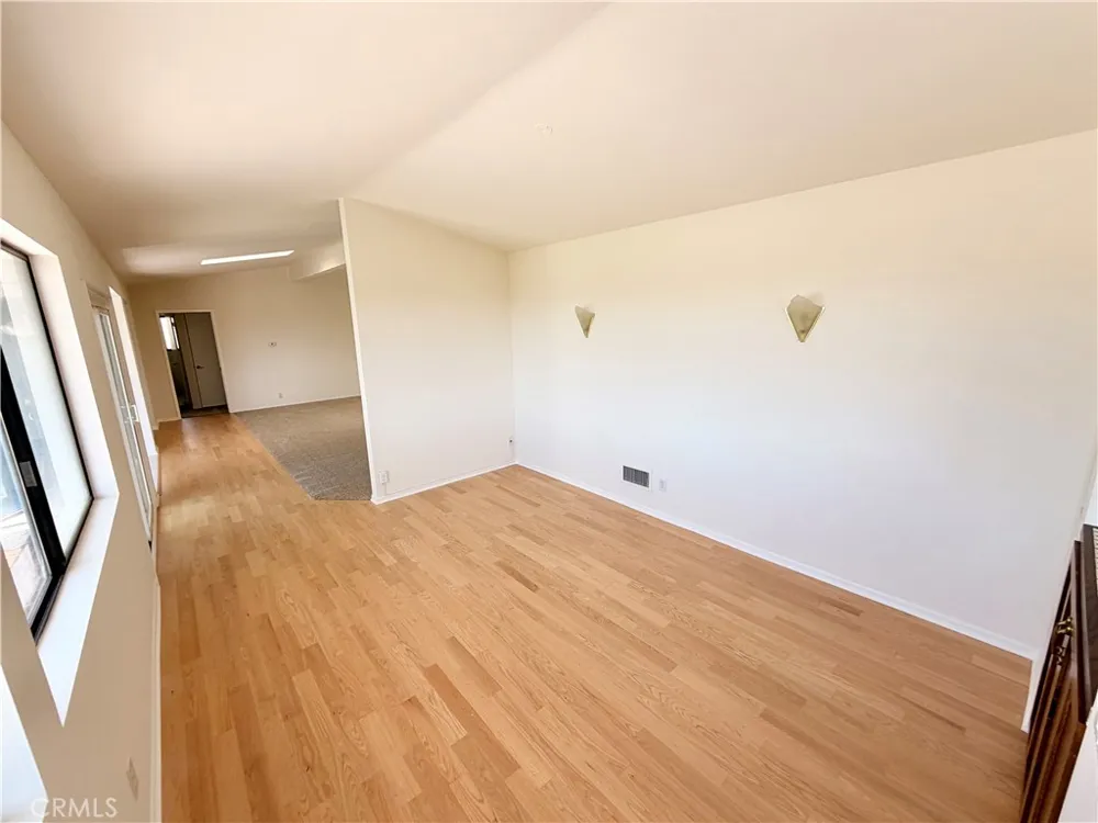 220 W Avenida Cordoba San Clemente, CA 92672