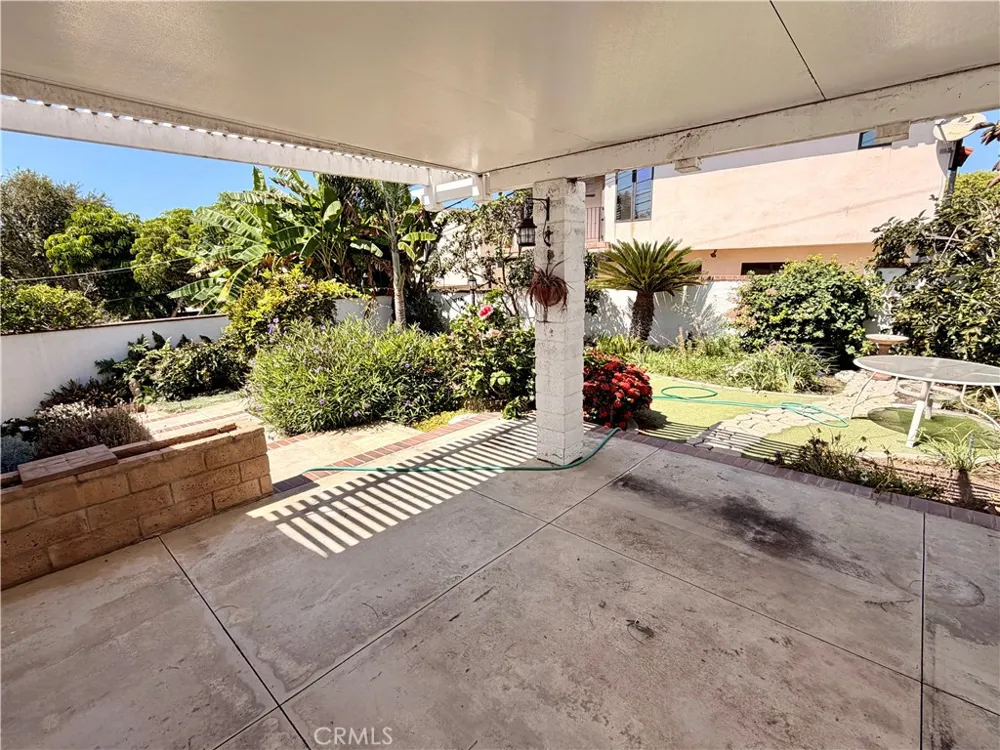 220 W Avenida Cordoba San Clemente, CA 92672
