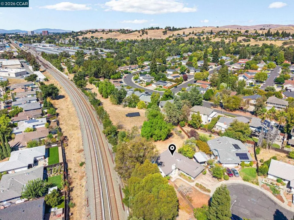 907 Lyon Ct Concord, CA 94518