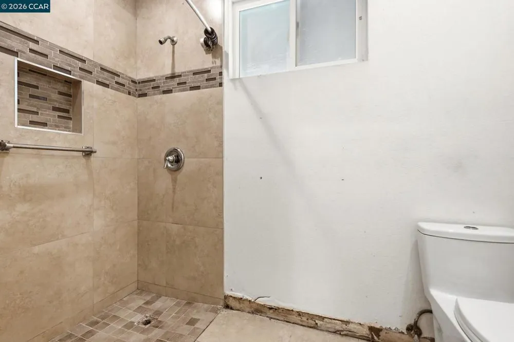 907 Lyon Ct Concord, CA 94518