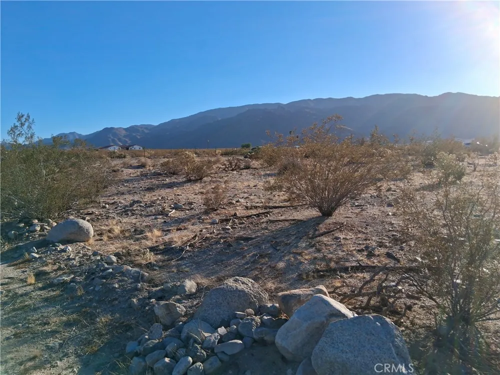 111 Morning Dr. 29 Palms, CA 92277