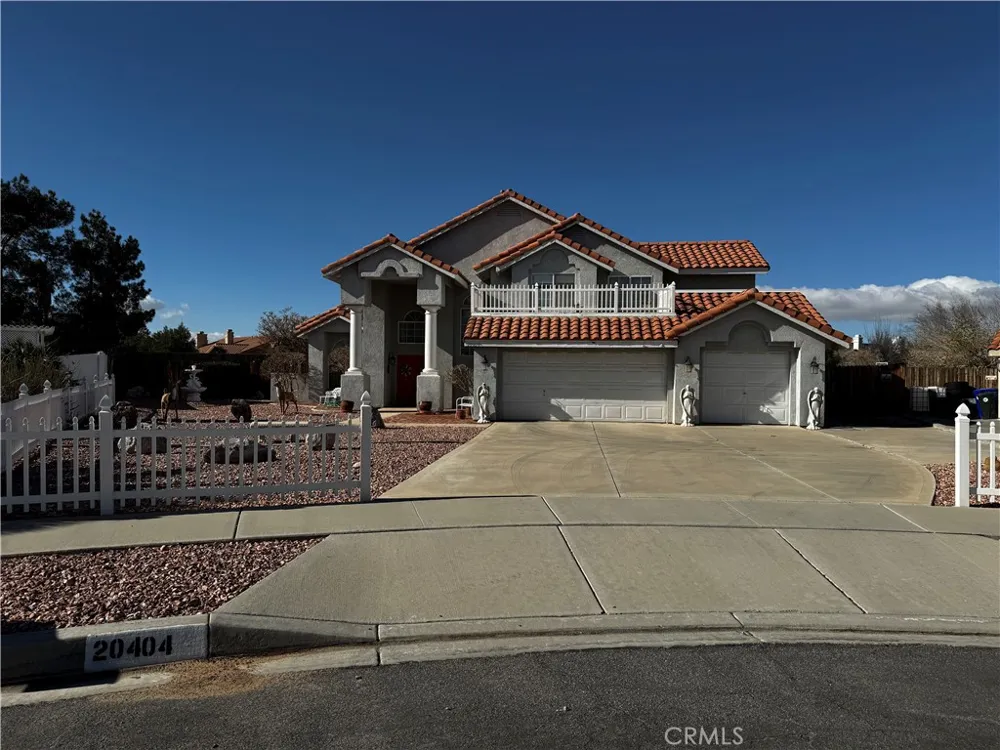 20404 Half Moon Court Apple Valley, CA 92308