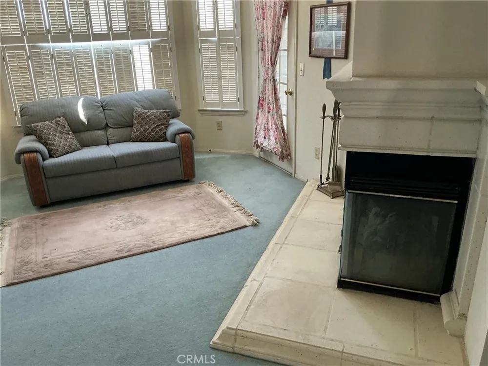 20404 Half Moon Court Apple Valley, CA 92308