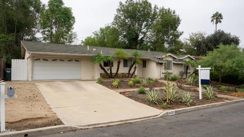 607 Calle Tulipan Thousand Oaks, CA 91360