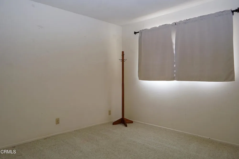 607 Calle Tulipan Thousand Oaks, CA 91360