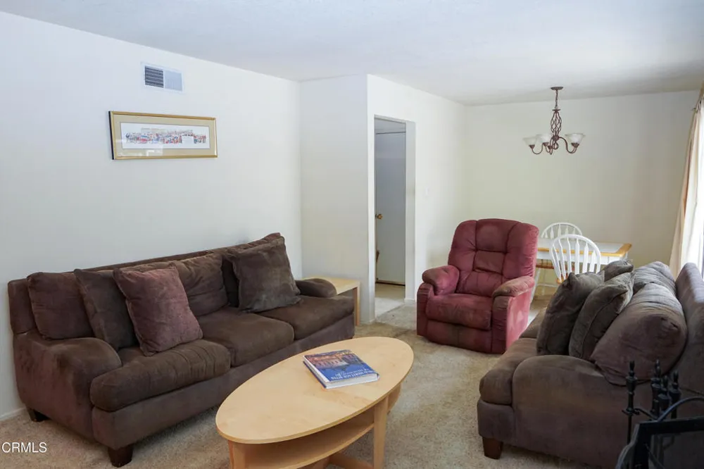 607 Calle Tulipan Thousand Oaks, CA 91360