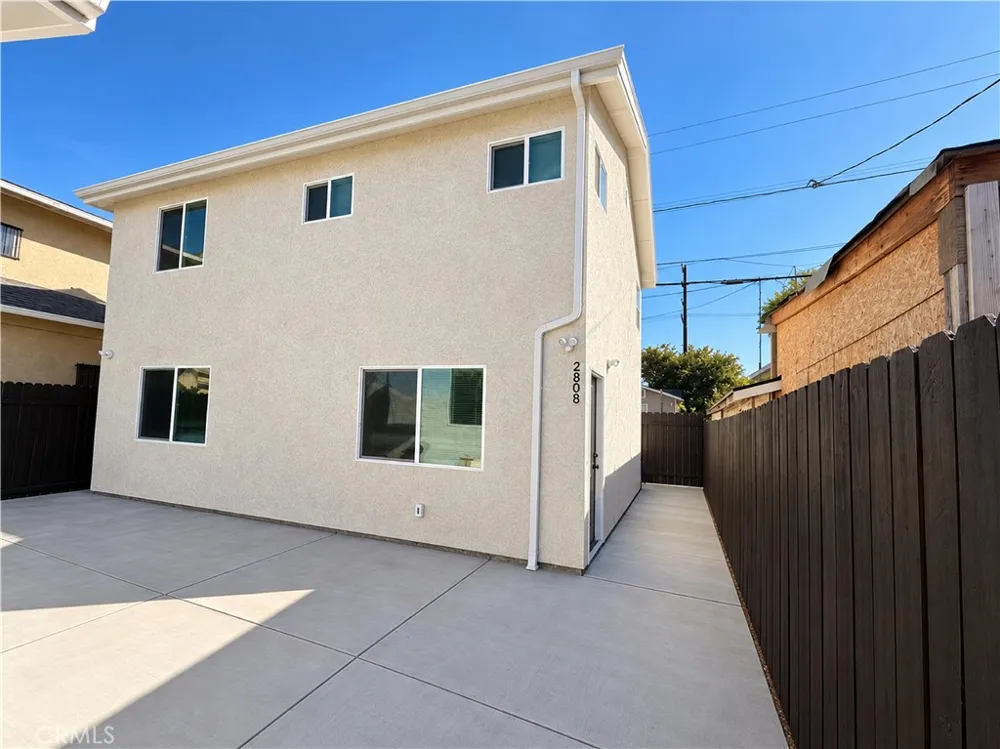 2808 Exposition Pl Los Angeles, CA 90018