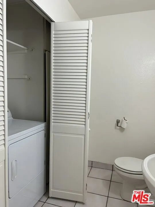 2452 Chelsea Place #E Santa Monica, CA 90404