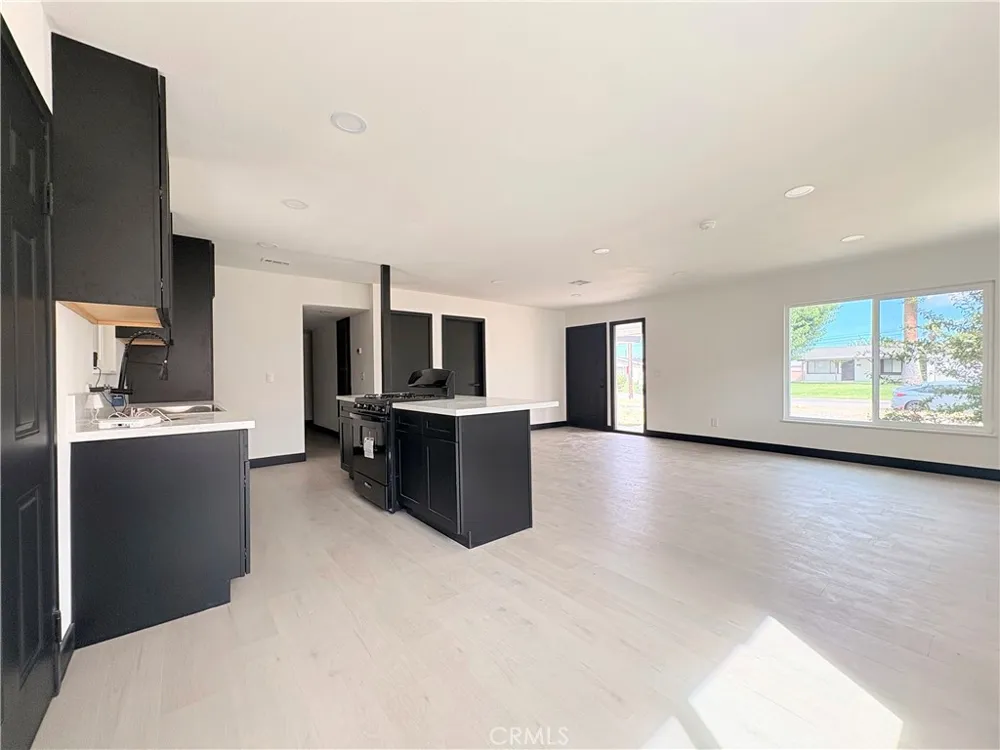 408 Langhorn Lancaster, CA 93535