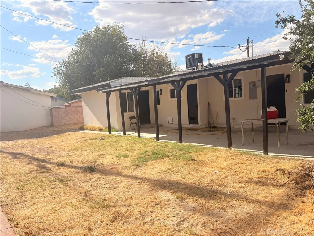 408 Langhorn Lancaster, CA 93535