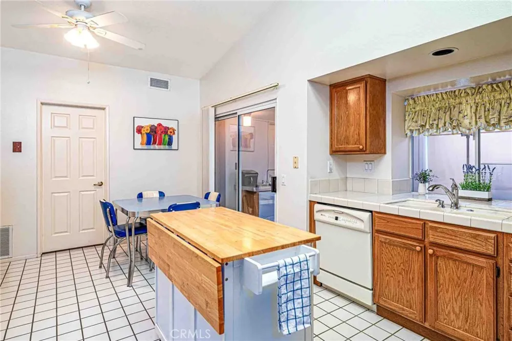 29386 Lake Forest Sun City, CA 92586