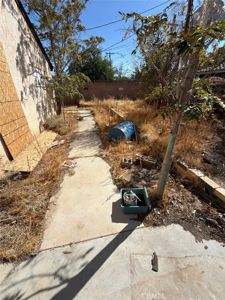 38633 Lemsford Avenue Palmdale, CA 93550