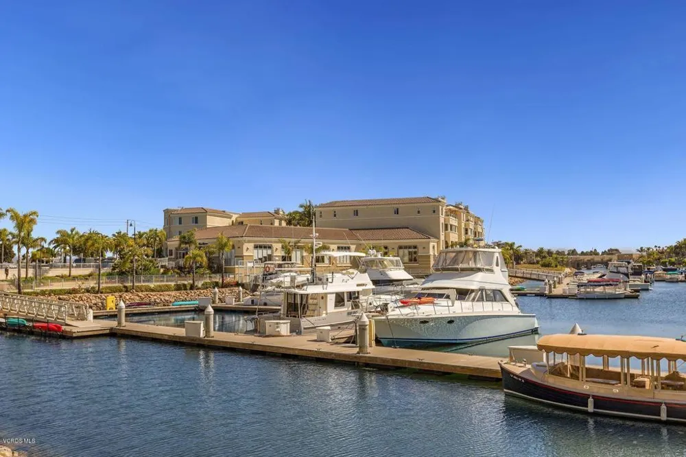 4268 Tradewinds Drive Oxnard, CA 93035