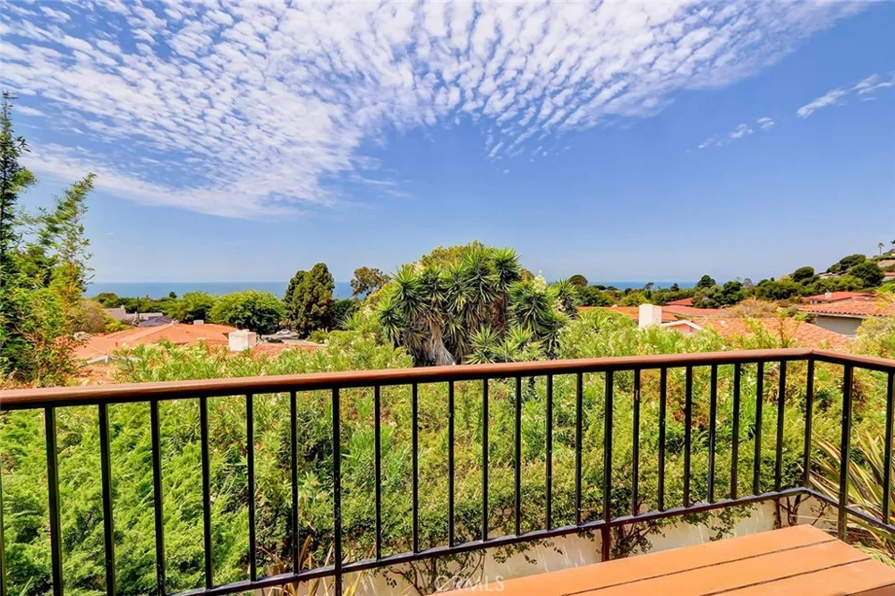 1109 Via Romero Palos Verdes Estates, CA 90274