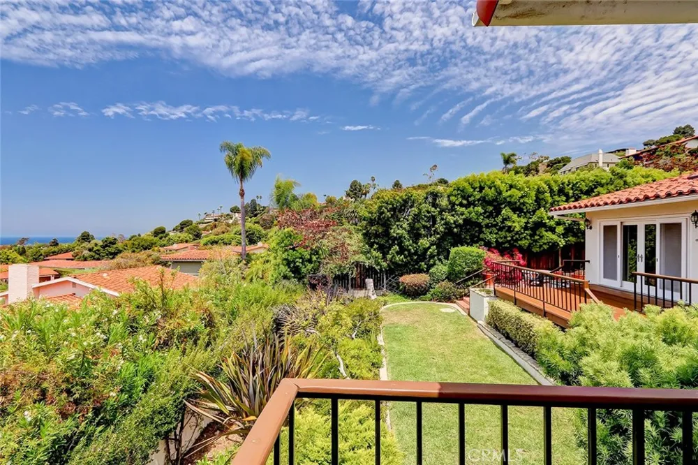 1109 Via Romero Palos Verdes Estates, CA 90274