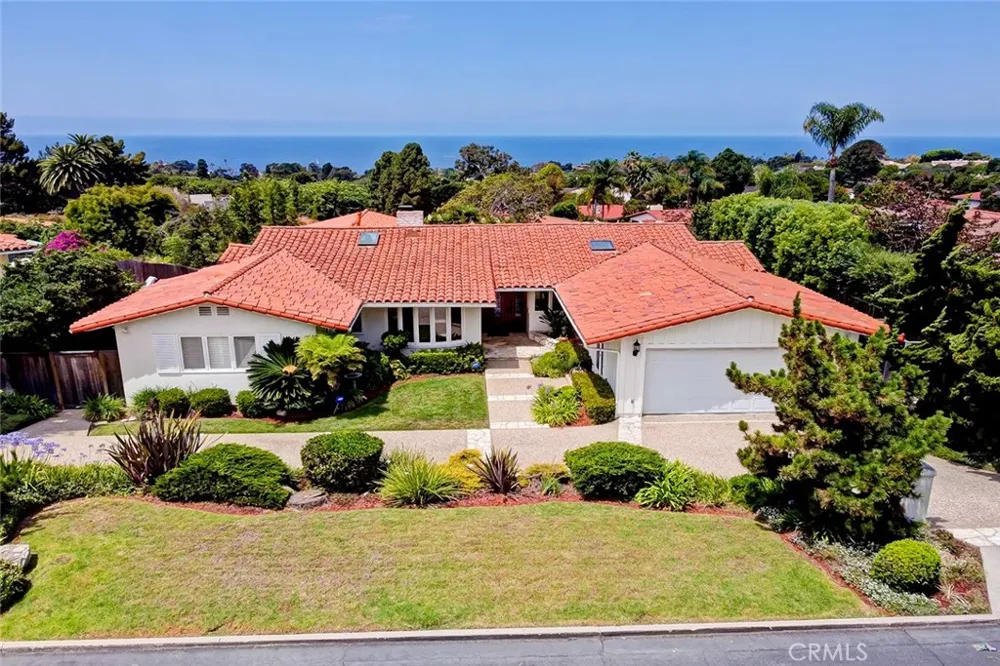 1109 Via Romero Palos Verdes Estates, CA 90274