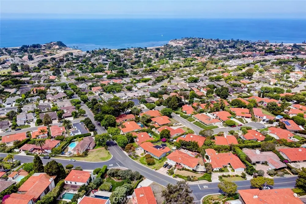 1109 Via Romero Palos Verdes Estates, CA 90274