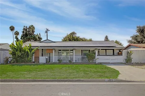 907 S Danehurst