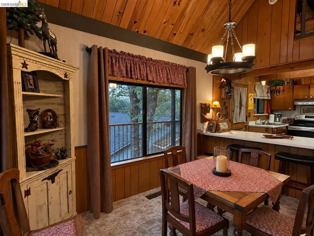 19007 Digger Pine St Groveland, CA 95321